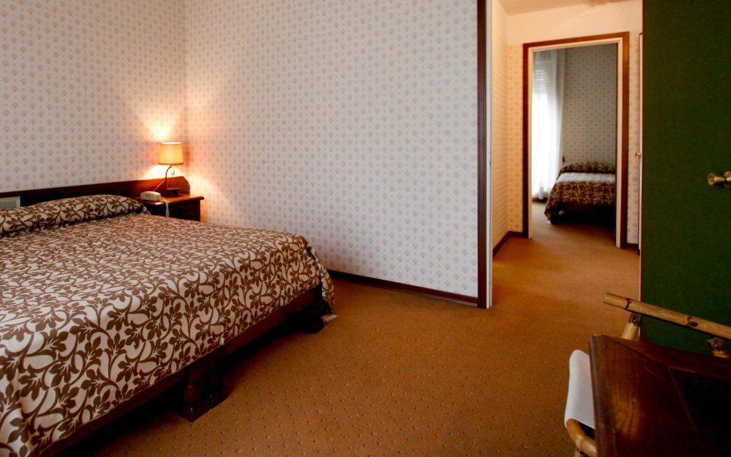 Hotel Antares Arona Εξωτερικό φωτογραφία
